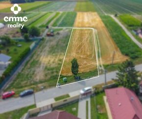 Veľký pozemok na predaj v obci Ňárad - 1