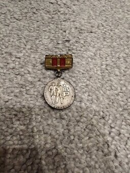 Odznak/vyznamenanie/medaila