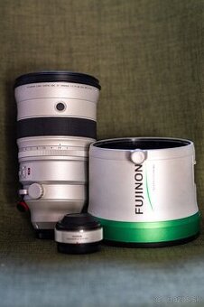 FUJIFILM XF 200 mm f/2 R LM OIS WR + 1,4x TC