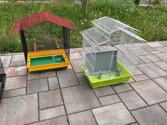 Na predaj chovateľské potreby.