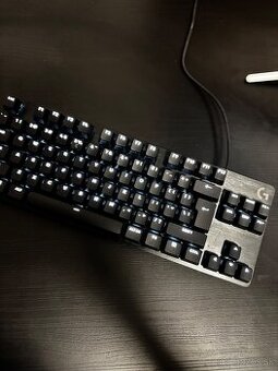 Logitech g413