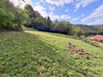 Stavebný pozemok (1000 m²)