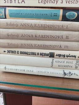 Knihy rôzneho žánru