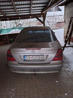 Mercedes benz w211 e320