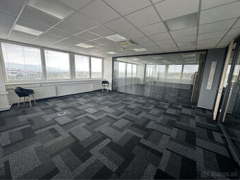 Moderné kancelárske priestory - 660 m2 - na Juhu