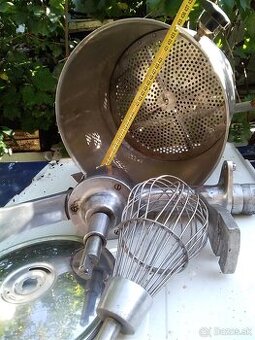 Kuchynský robot casti