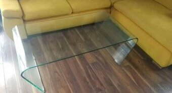 Konferenčný stolík