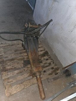 Buracie Kladivo JCB 3CX / 4CX