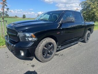 Dodge Ram 1500 Classic 2023 Hemi 5,7