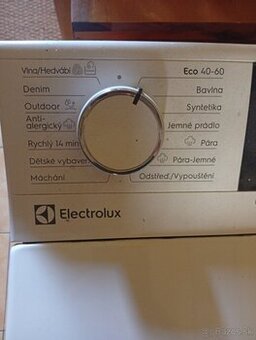 Predam pračku Electrolux  PerfectCare 700