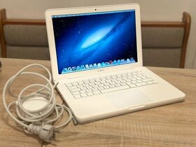 Starší Apple Macbook 2009 late - Funkčný - 1