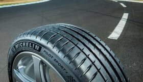Predam letne pneumatiky Michelin Pilot Sport 4