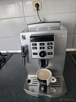 Kavovar Delonghi