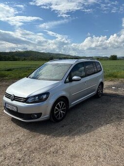 VW Touran 2.0TDi Highline DSG
