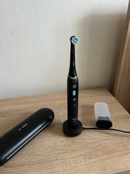 Oral-B elektrická zubná kefka iO Series 8 Black Onyx