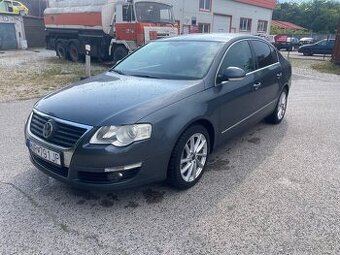 Wolksvagen passat sedan b6 2010