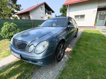 Mercedes Benz w211