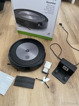 Robotický vysávač iRobot Roomba j7