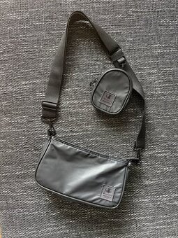 Crossbody kabelka zn. Champion