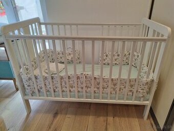 Drevená postieľka Yappykids Yappistar s matracom