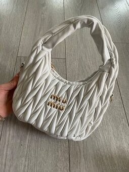 Miumiu kabelka