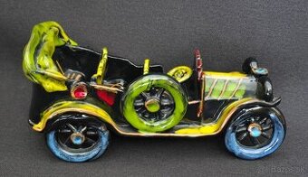 Ručne maľovaný keramický model veteránskeho auta – Taliansko