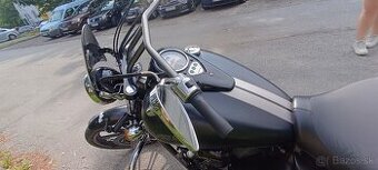 Kawasaki VN900 Custom