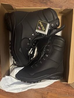 BOSP zimná trekova obuv veľ. 43, momentálne rezervované.