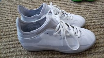 Adidas turf kopačky č.33