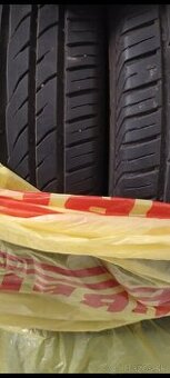 Na predaj.. 4x .gumy 165.55 r 16