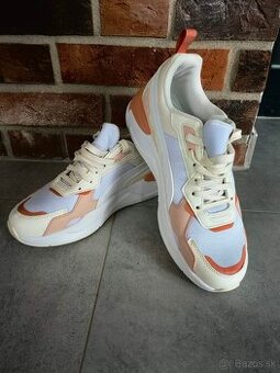 Puma tenisky