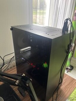 Herný starší pc