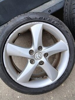 Elektróny Mazda s pneu Dunlop 215/45 R17