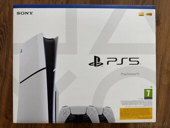 Playstation 5 slim + 2 ovládače NOVÉ