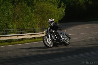 Yamaha XVS 1100 drag star