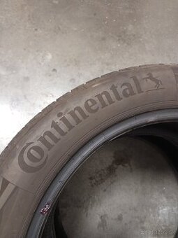 235/50 R19