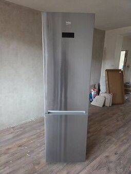 Chladnička Beko RCNA400E30ZX