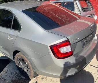 Škoda RAPID 2016 predám Zadný nárazník, piate dvere, svetlá