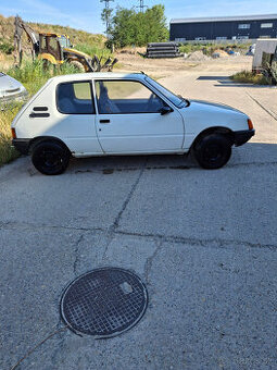 Peugeot 205