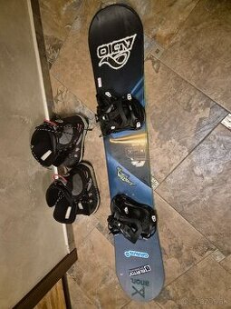 Na predaj pansky snowboard s topankami