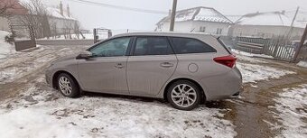 Toyota Auris Touring Sports