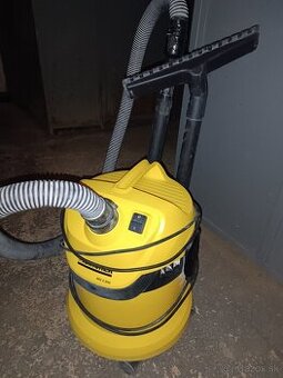 Predám vysávač Kärcher