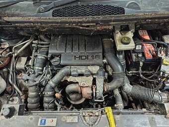 Predám kompletný motor 1.6 HDI TDCI 9HZ