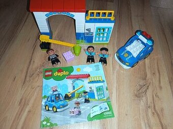 Lego Duplo policajná stanica