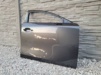MAZDA 3 PREDNE PRAVE DVERE