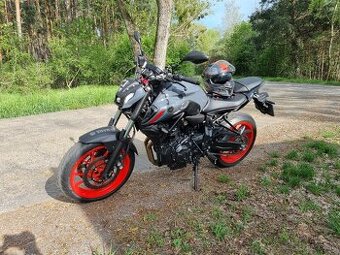 Yamaha mt07 2021