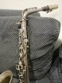 Saxofón Selmer 28 - 1