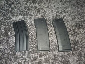 Airsoft m4 zasobniky