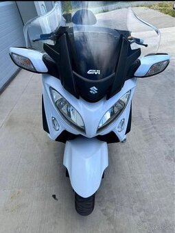 Suzuki Burgman 650