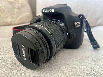Canon 1200D s objektivom EFS 18-55 3,5-5,6 IS II